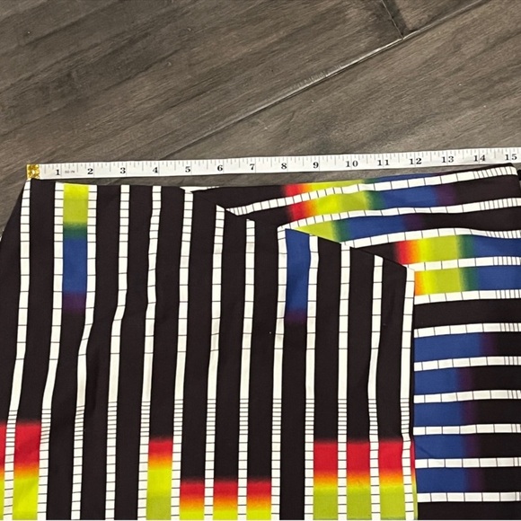 🖤💙Kate Spade Saturday Graphic Striped
Striped Skirt - Size 8🖤💙 - Picture 6 of 10